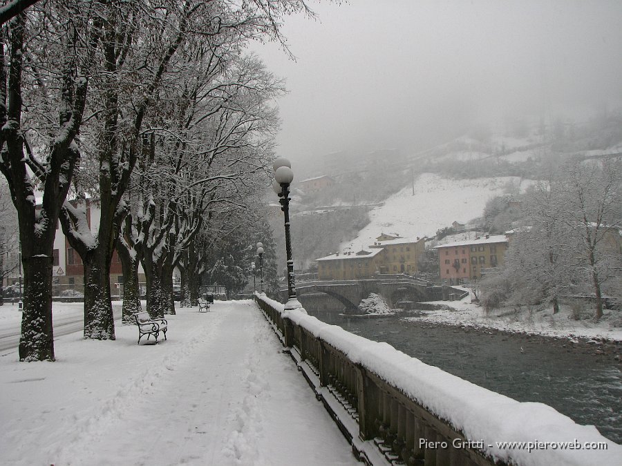 02 Il ...verso il Ponte Vecchio.jpg